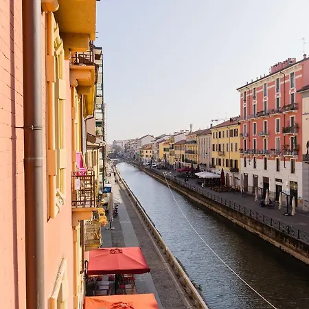 Retreats Navigli דירה *