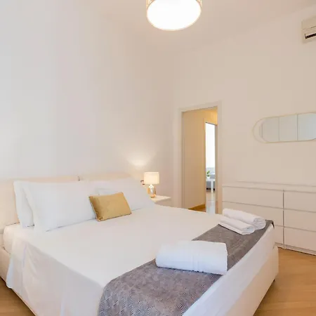 Retreats Navigli דירה *